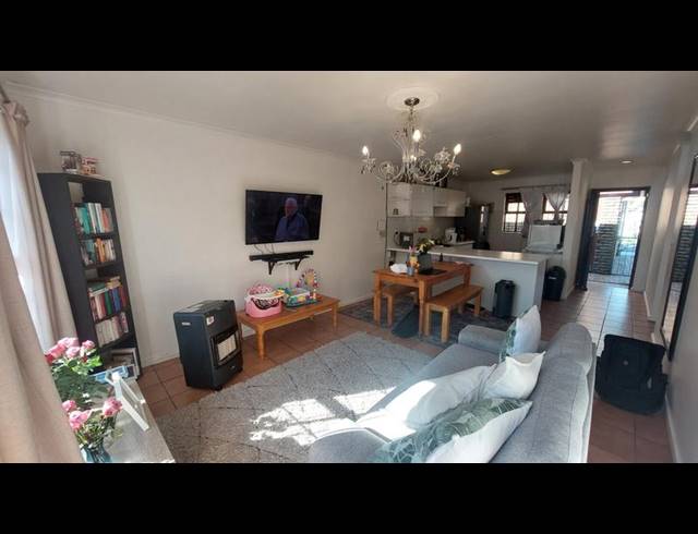 2 BEDROOM PROPERTY TO RENT IN OAKGLEN